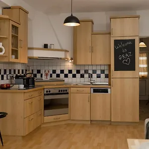Fresh With Terrace + Free Parking Apartment